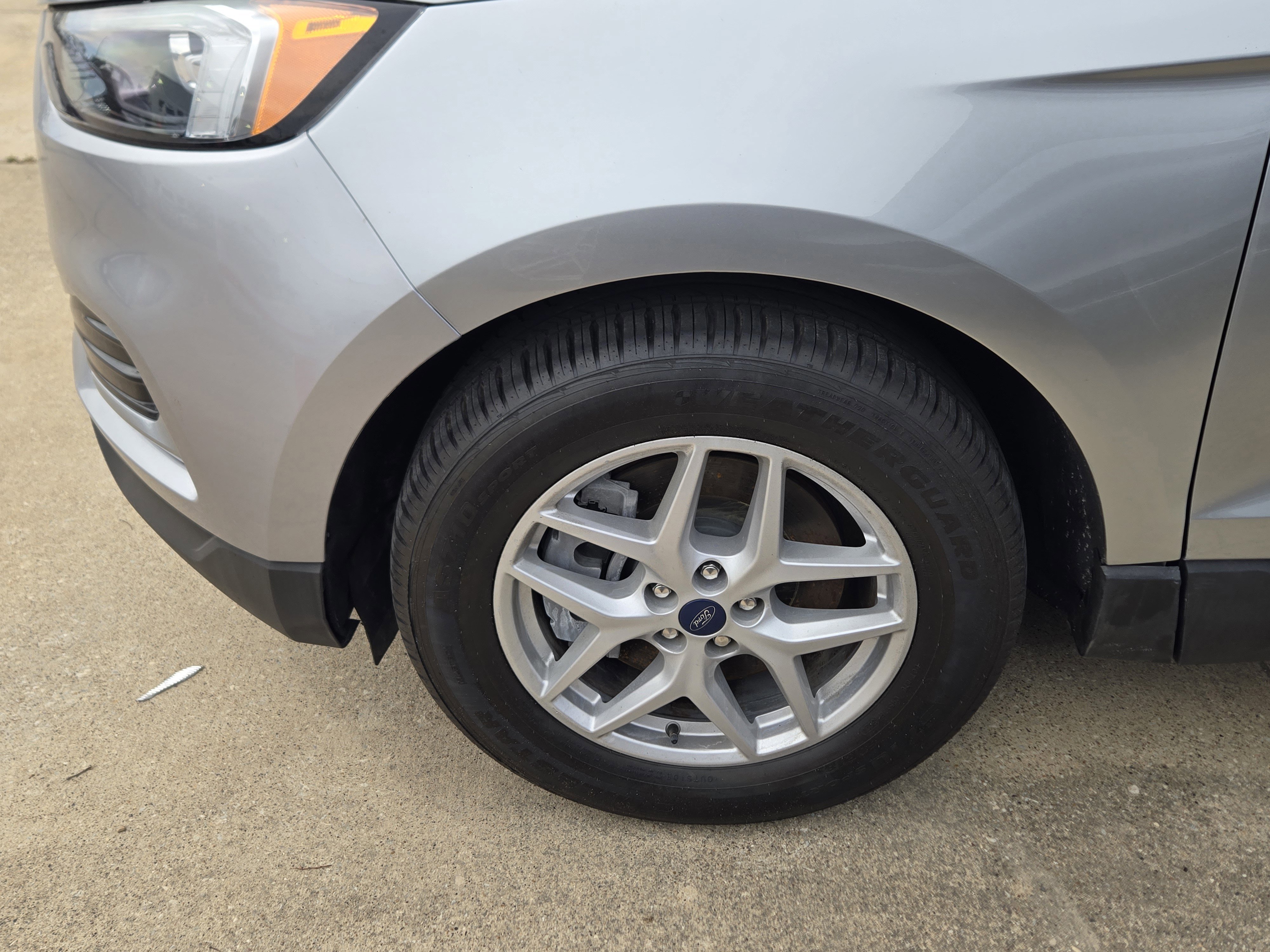 Certified 2024 Ford Edge SEL image 8