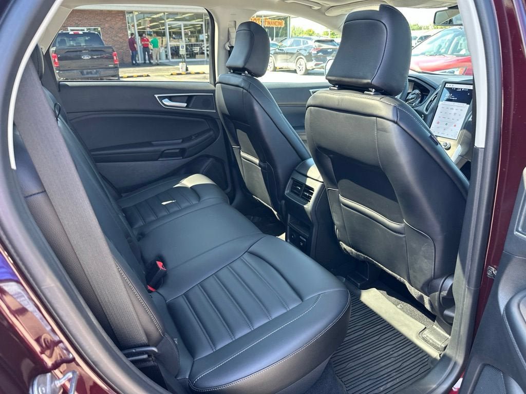 Certified 2024 Ford Edge SEL w/ Convenience Package AWD/4WD image 11