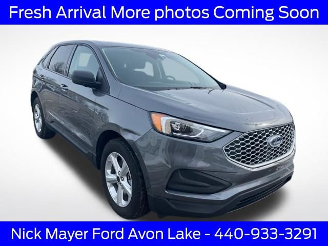 Certified 2024 Ford Edge SE image 9