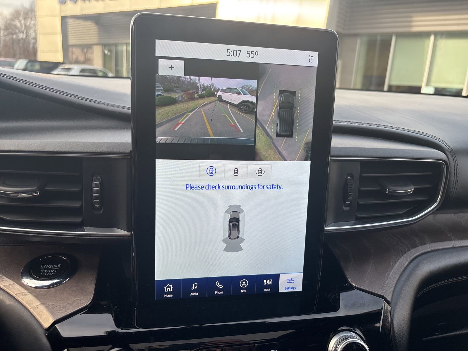 Certified 2022 Ford Explorer Platinum w/ Equipment Group 601A image 21