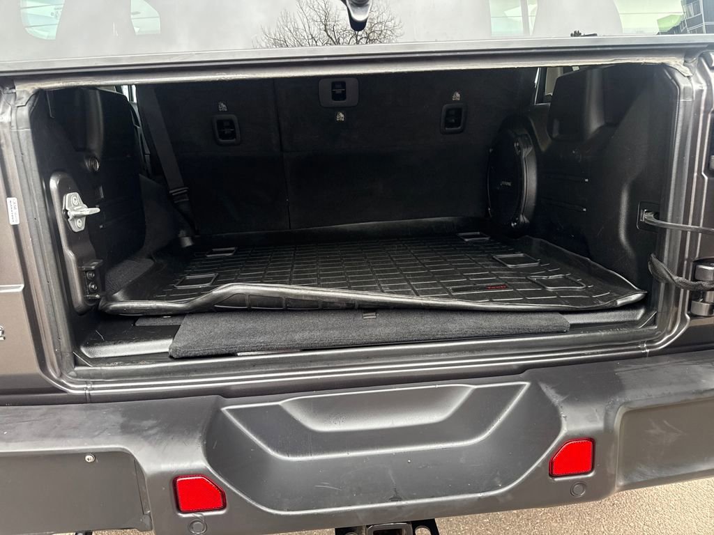 Used 2022 Jeep Wrangler Unlimited Sahara w/ LED Lighting Group image 13