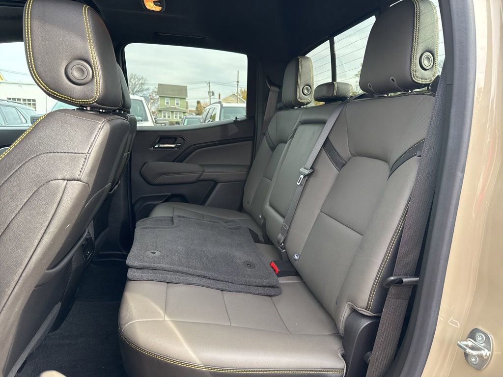 Used 2023 Chevrolet Colorado ZR2 w/ ZR2 Convenience Package III image 17