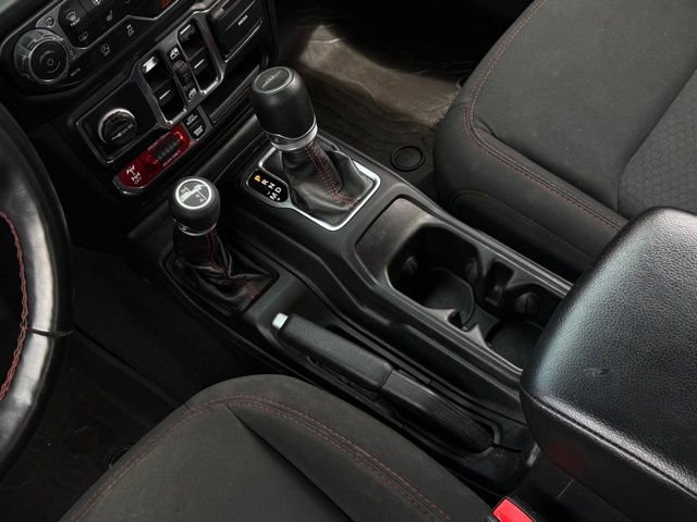 Used 2022 Jeep Gladiator Rubicon w/ LED Lighting Group AWD/4WD image 35