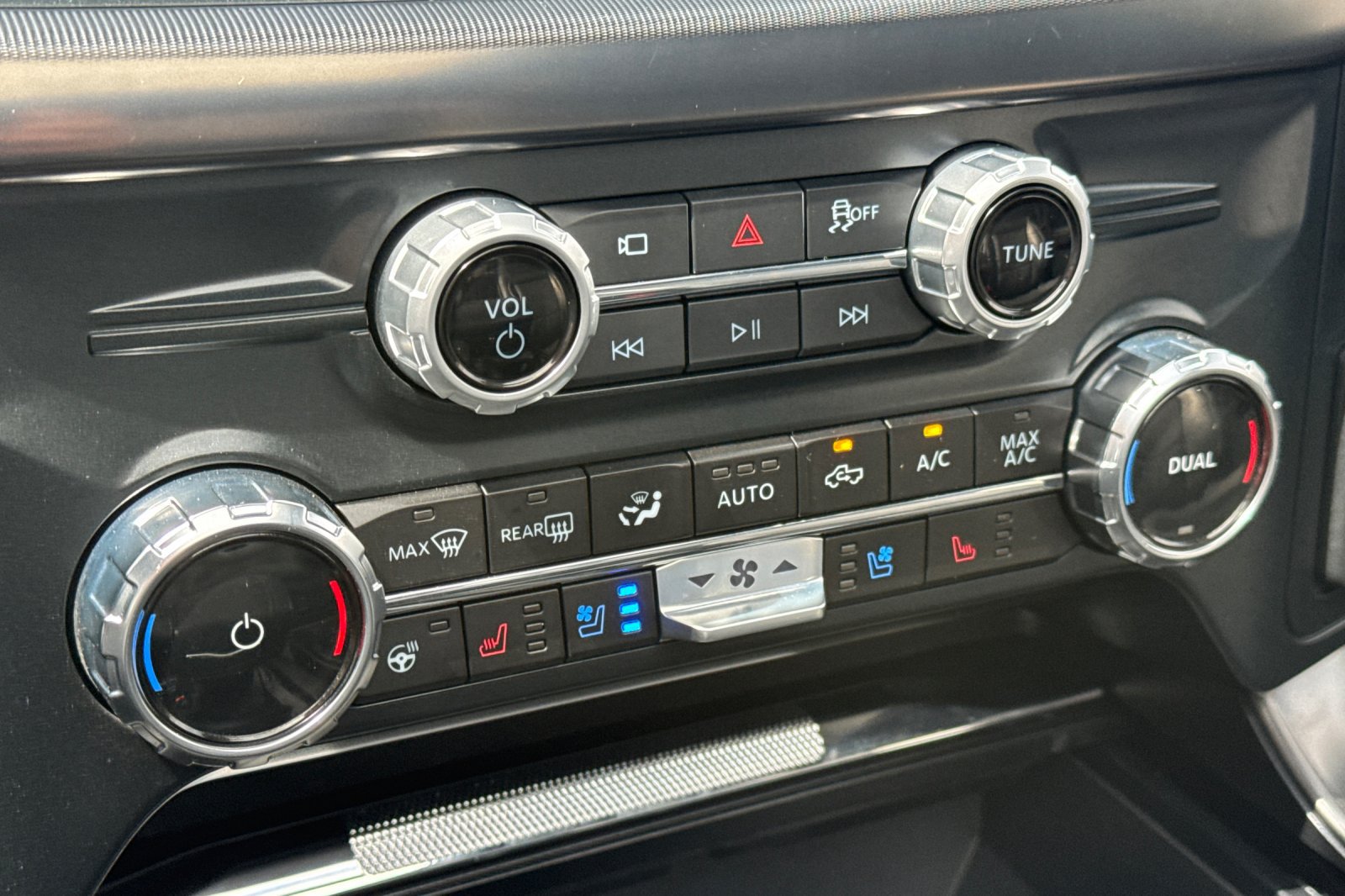 Certified 2025 Ford F150 Lariat AWD/4WD image 20