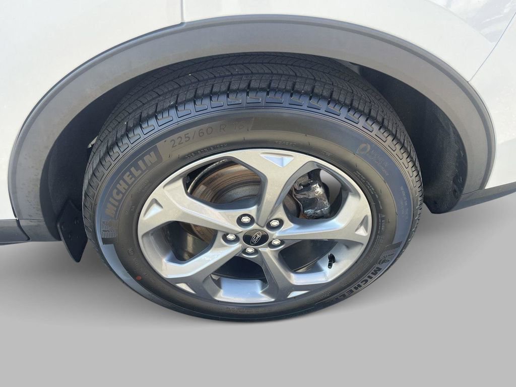 Certified 2025 Ford Escape ST-Line Elite image 7