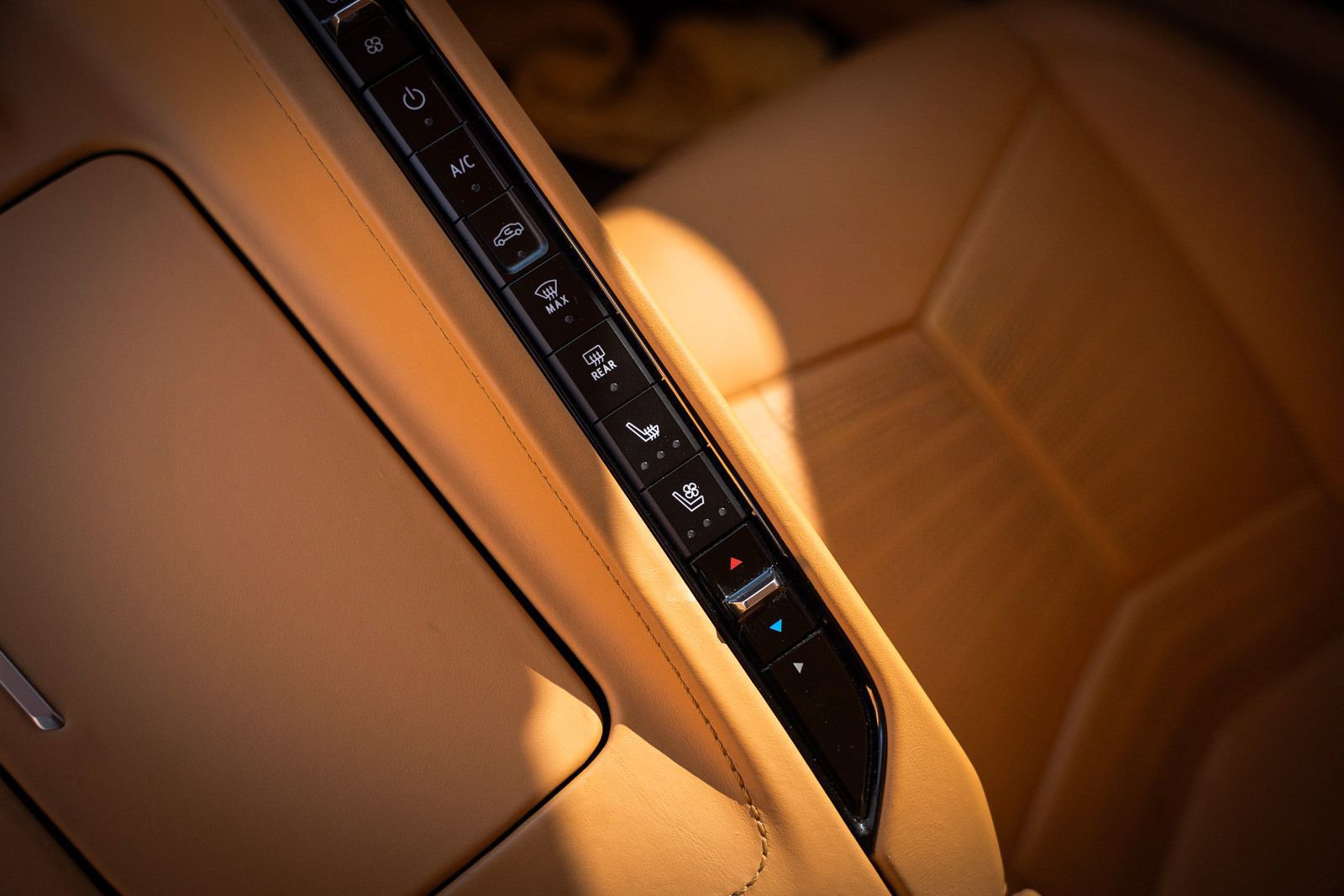 Used 2021 Chevrolet Corvette Stingray Premium Conv w/ Z51 Performance Package image 52