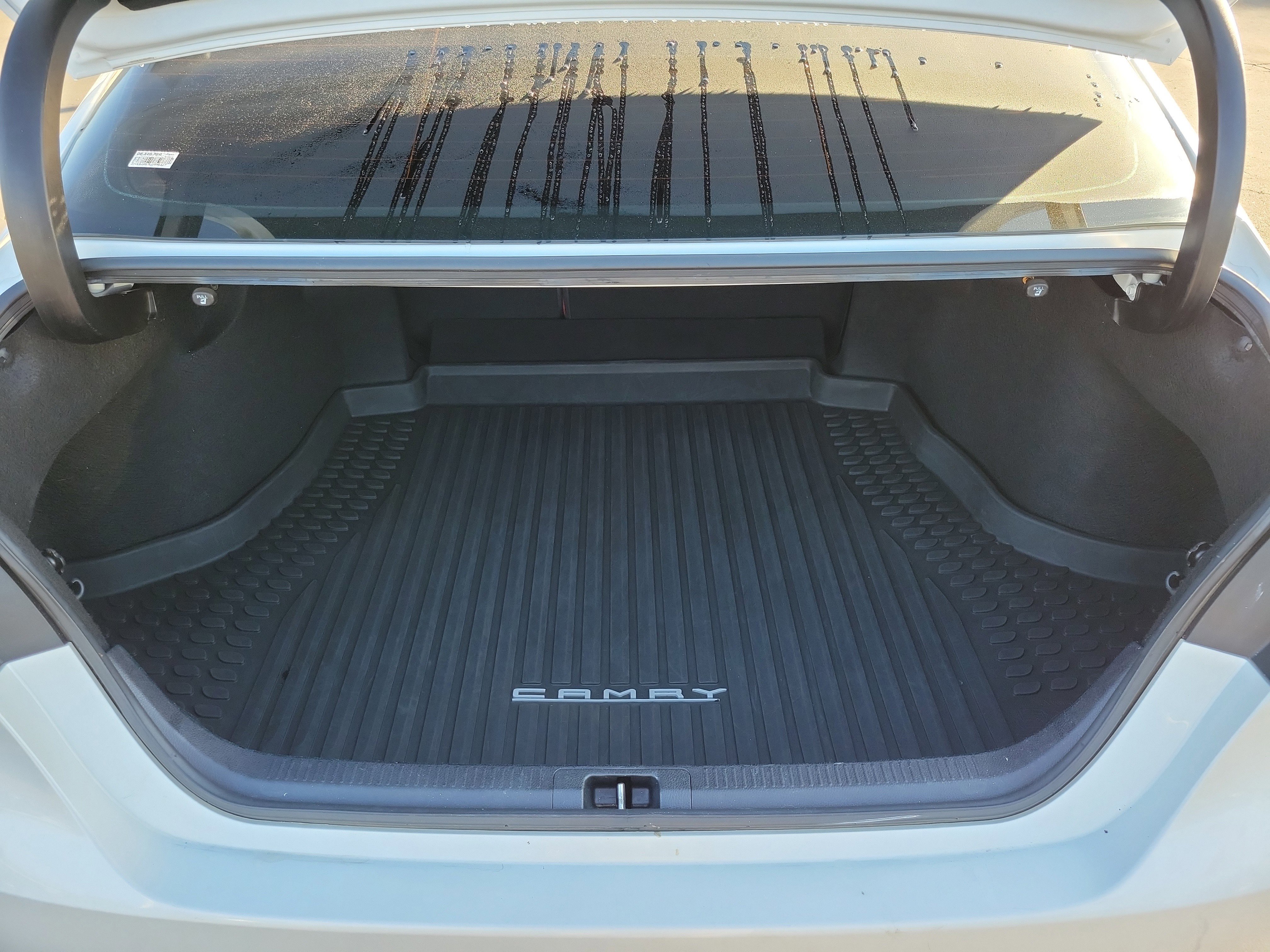 Used 2020 Toyota Camry XSE FWD image 13