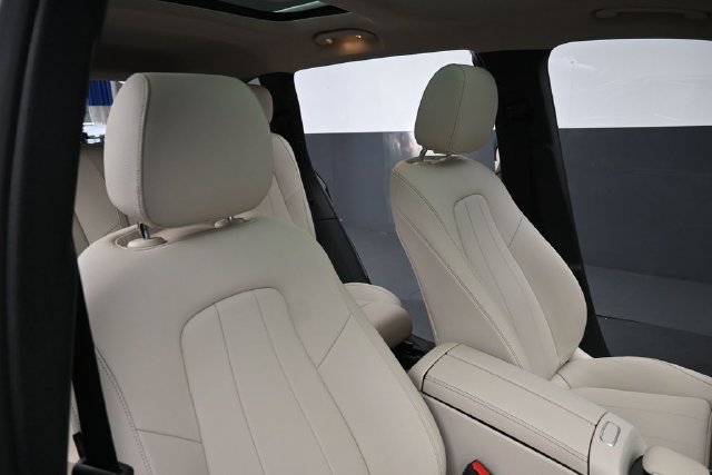 Used 2023 Mercedes-Benz GLB 250 4MATIC image 31