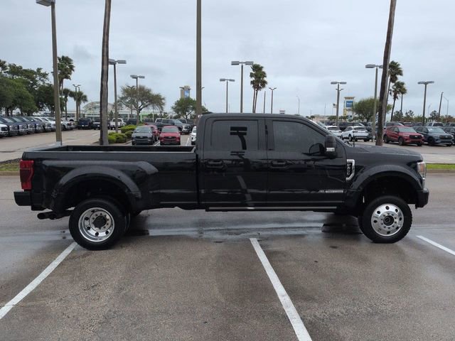 Certified 2022 Ford F450 Platinum w/ FX4 Off-Road Package image 3