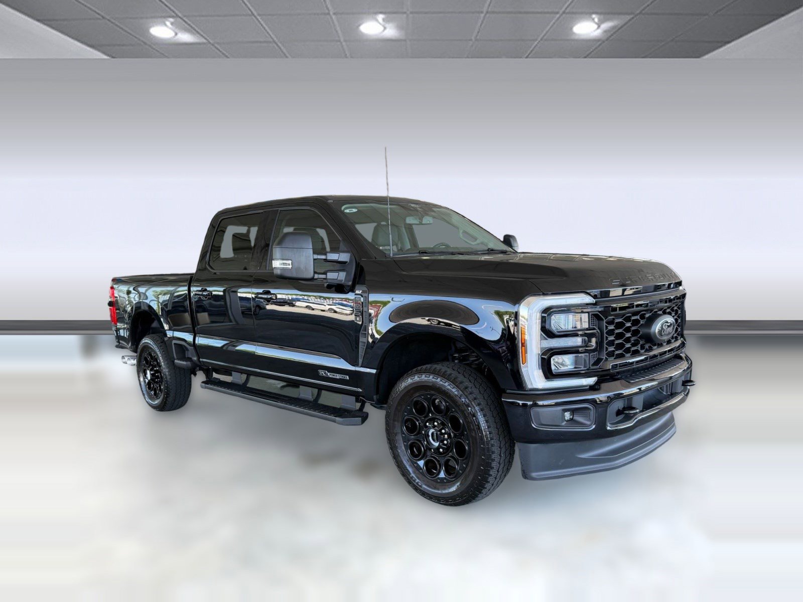Certified 2025 Ford F250 XLT w/ Black Appearance Package AWD/4WD image 7