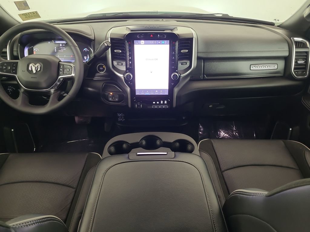Used 2026 RAM 2500 Laramie AWD/4WD image 23