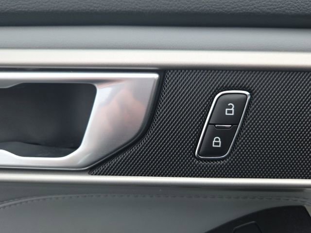 Certified 2023 Ford Explorer XLT w/ Equipment Group 202A image 23