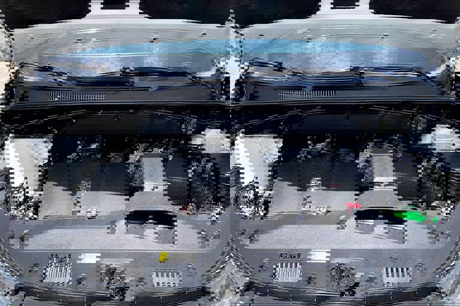 Used 2019 Toyota Highlander XLE FWD image 11