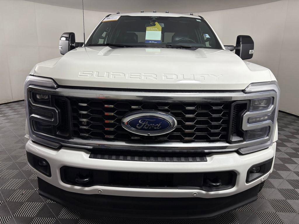 Certified 2025 Ford F450 Platinum w/ FX4 Off-Road Package image 8