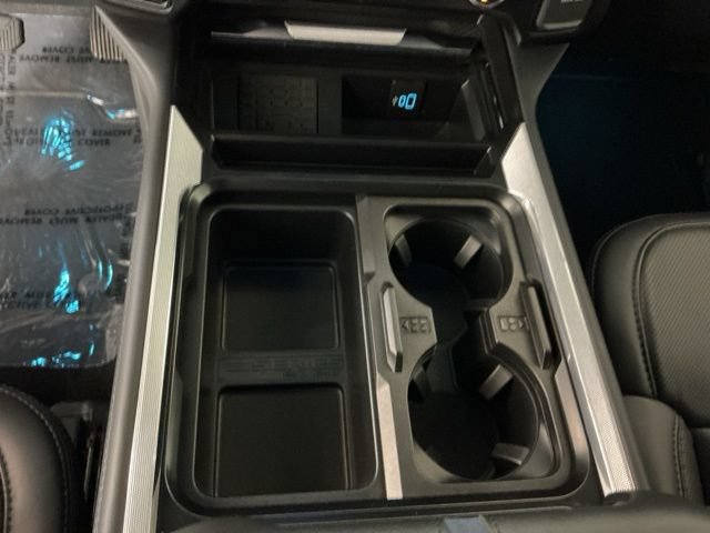 Certified 2025 Ford F450 Platinum w/ FX4 Off-Road Package AWD/4WD image 23
