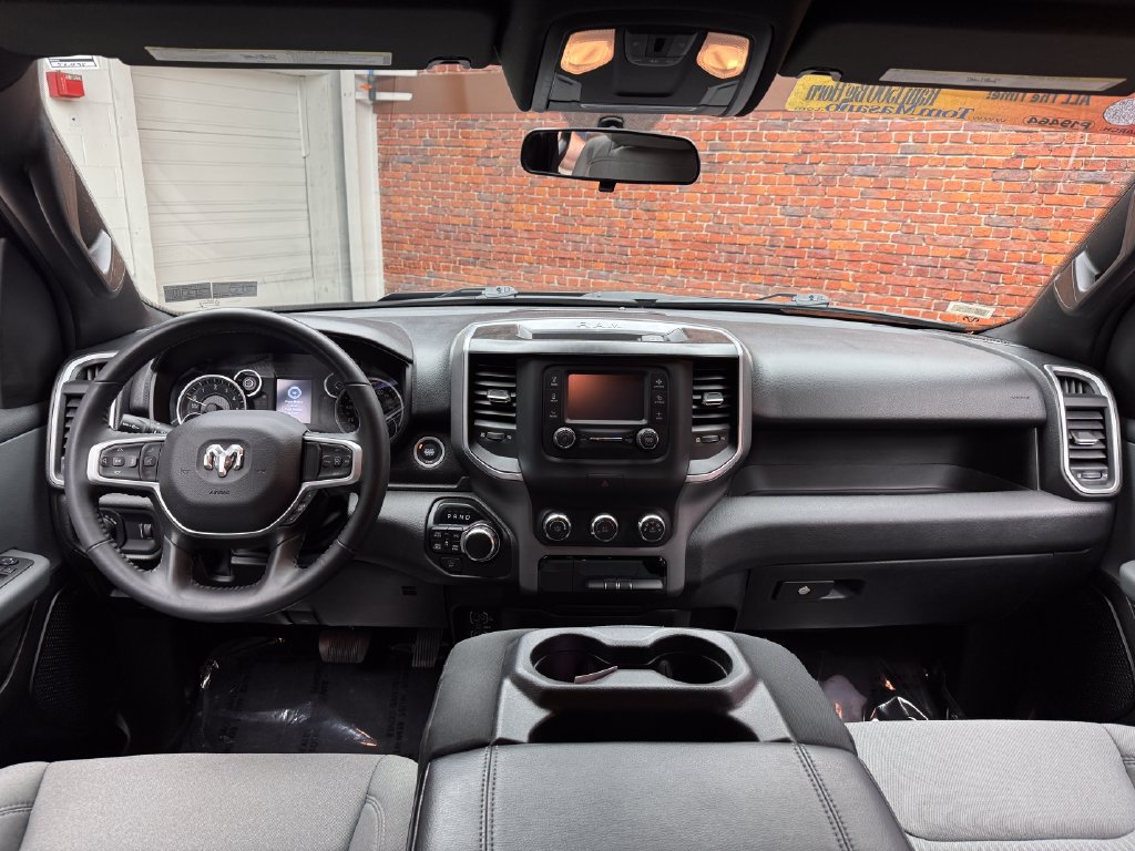 Used 2022 RAM 1500 Big Horn AWD/4WD image 12