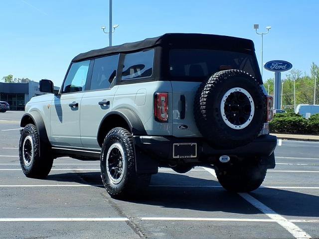 Certified 2022 Ford Bronco Badlands AWD/4WD image 3
