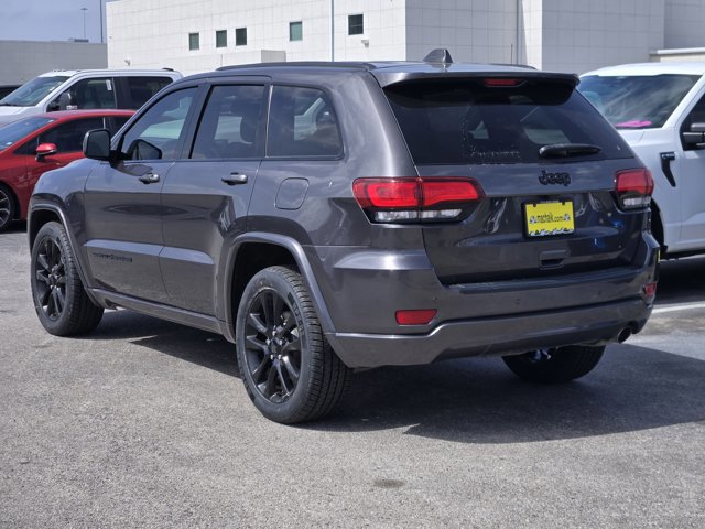 Used 2021 Jeep Grand Cherokee Laredo X image 5