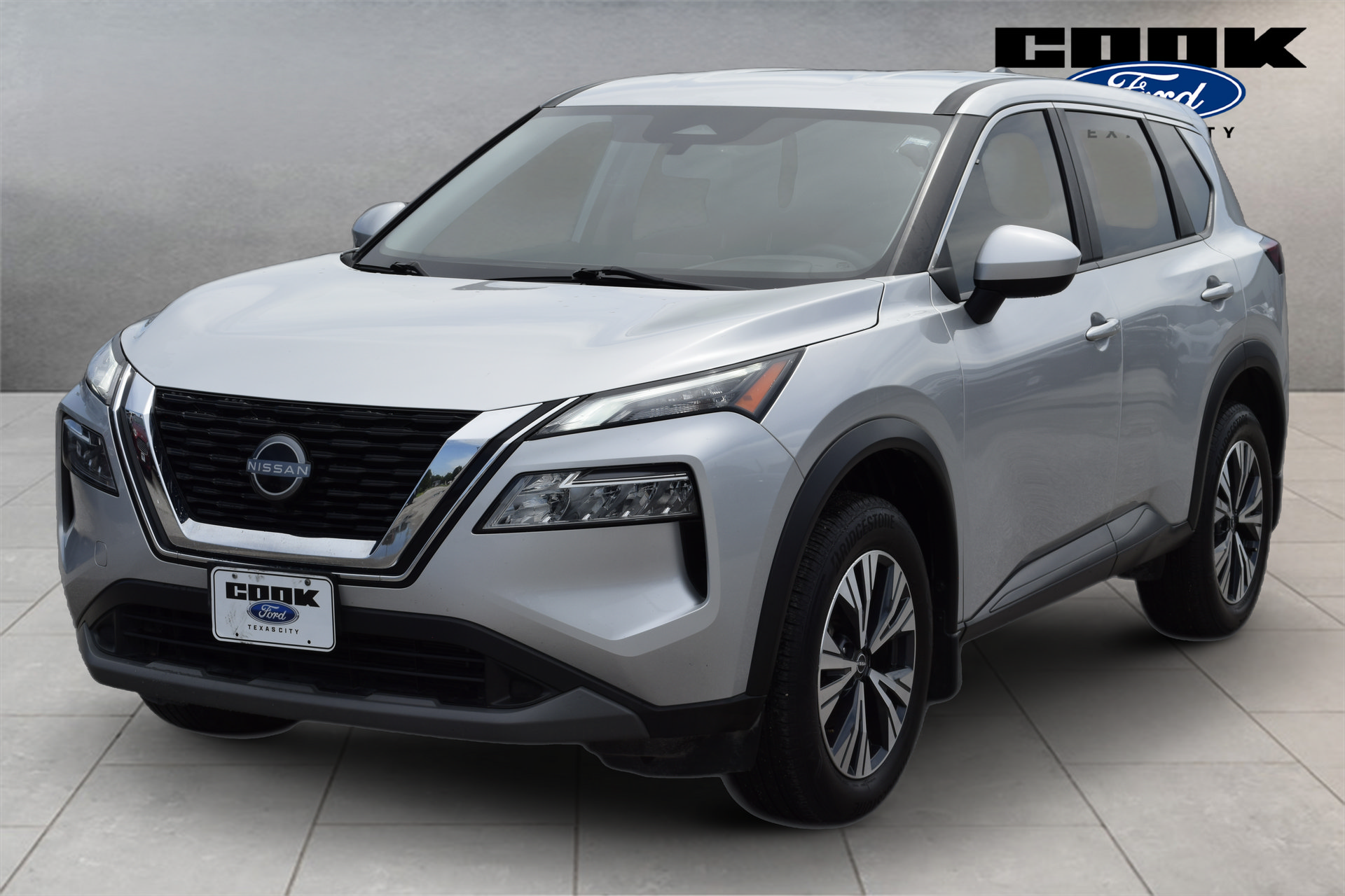Used 2023 Nissan Rogue SV FWD image 1
