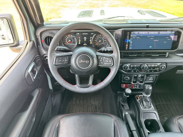 Used 2024 Jeep Wrangler Unlimited Rubicon AWD/4WD image 14