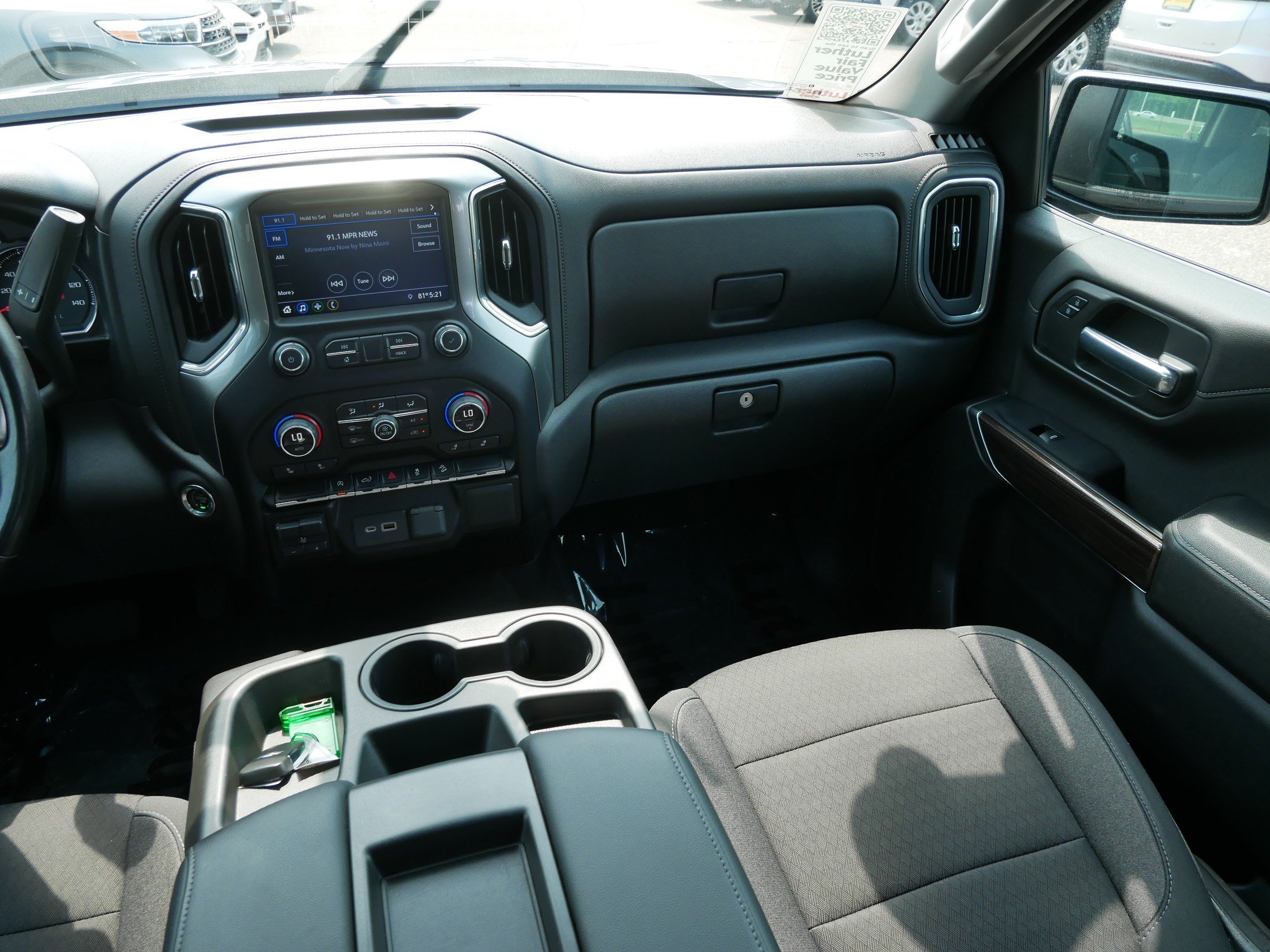 Used 2020 Chevrolet Silverado 1500 RST AWD/4WD image 11