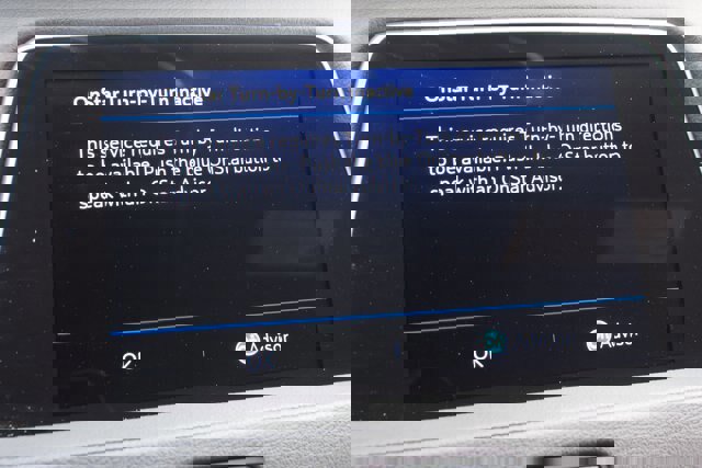 Used 2023 Cadillac XT4 Luxury w/ Cold Weather Package image 30