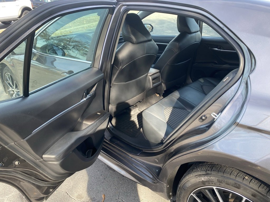 Used 2021 Toyota Camry SE image 26