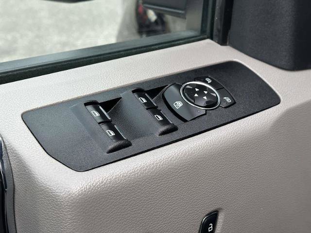 Certified 2022 Ford F250 XLT w/ Snow Plow Prep Package image 17