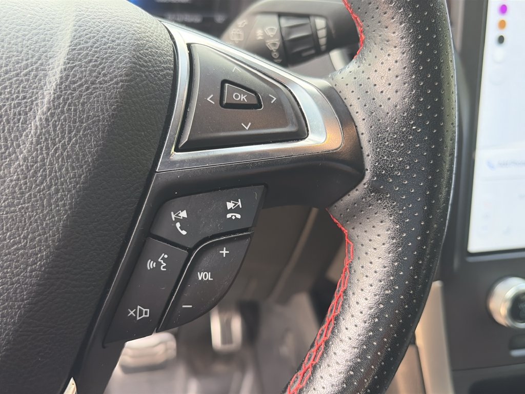 Certified 2021 Ford Edge ST-Line FWD image 16