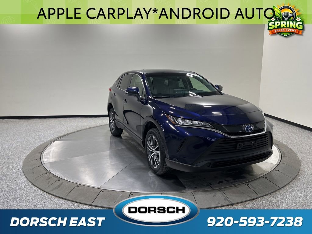 Used 2022 Toyota Venza LE image 4