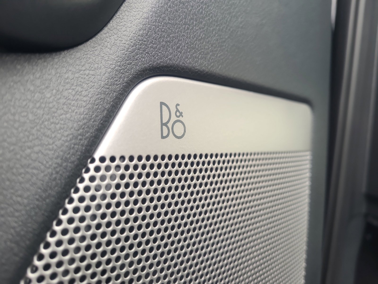 Certified 2025 Ford F350 Lariat w/ Black Appearance Package image 28