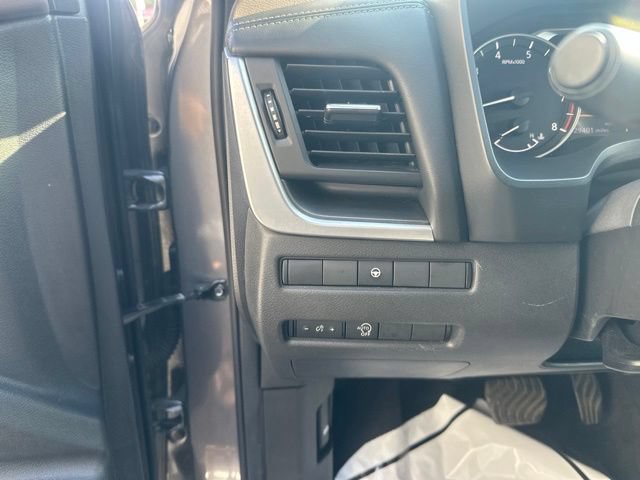 Used 2023 Nissan Rogue SV AWD/4WD image 19