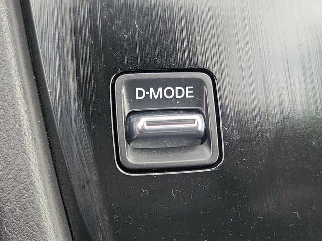 Used 2023 Nissan Rogue SV image 18