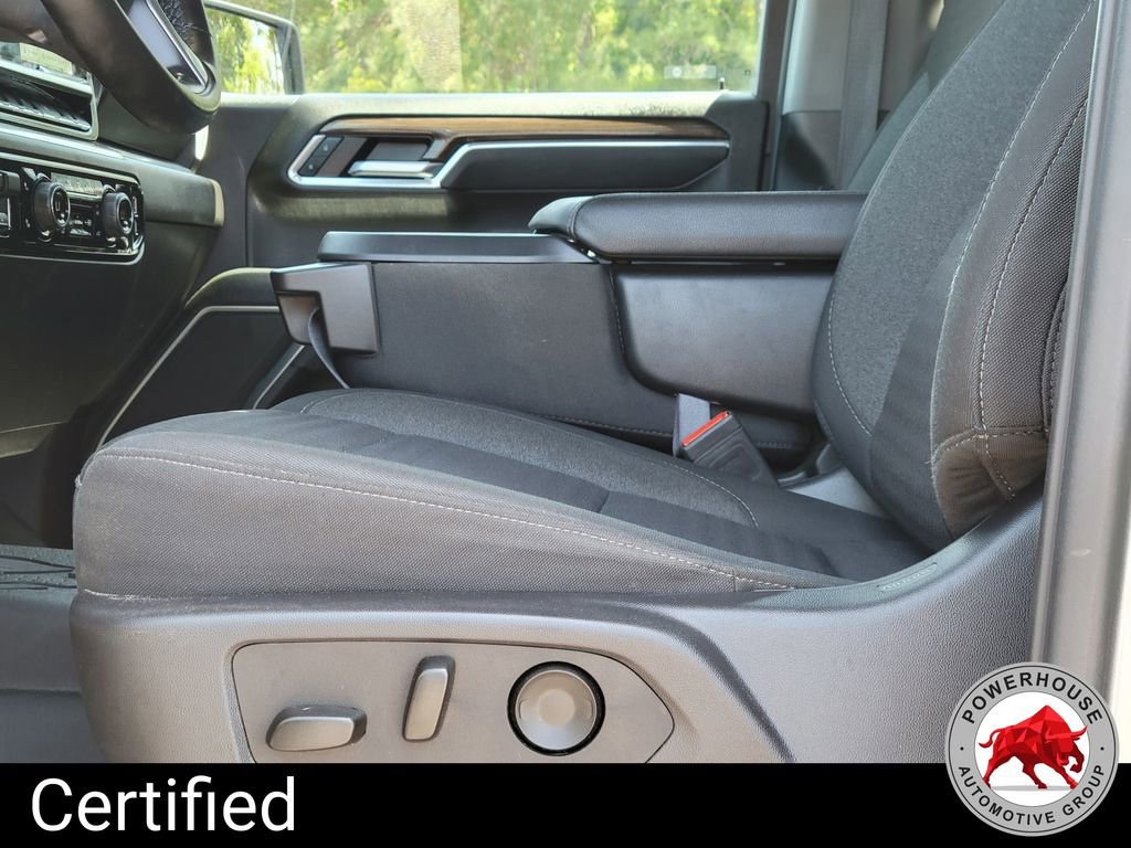 Used 2025 Chevrolet Silverado 1500 LT w/ Safety Package RWD image 23