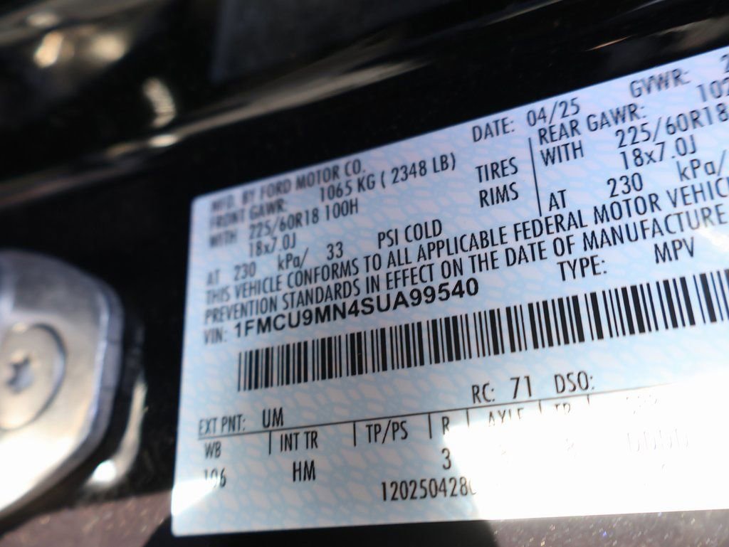 Certified 2025 Ford Escape ST-Line AWD/4WD image 40