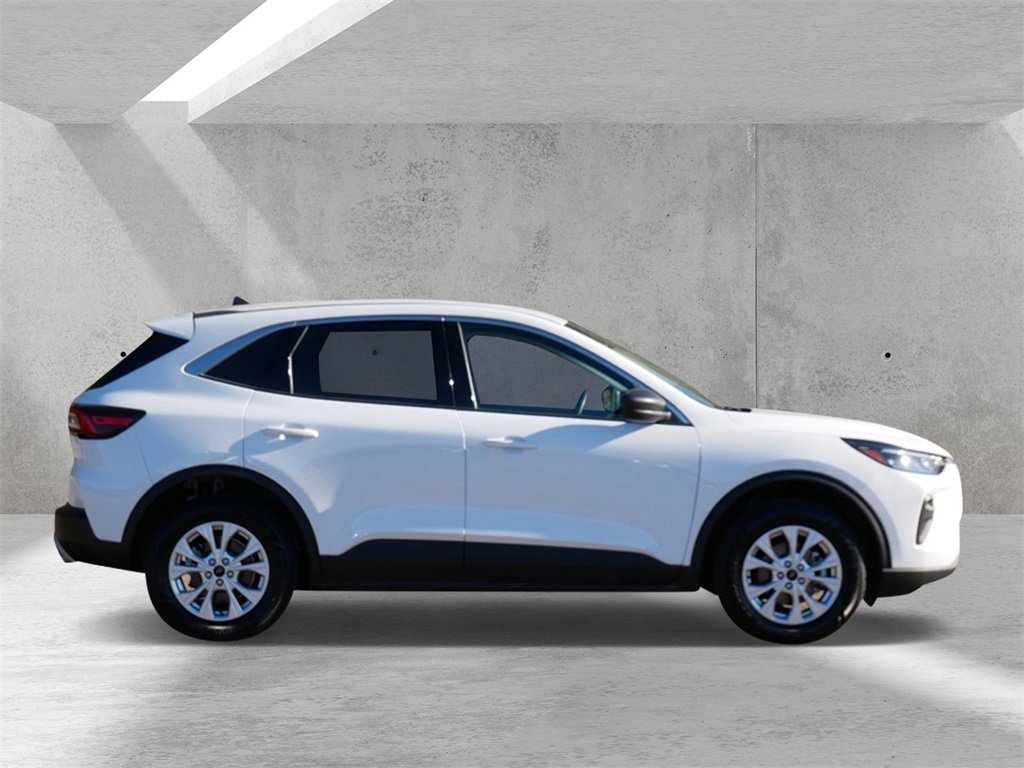 Certified 2023 Ford Escape Active image 2