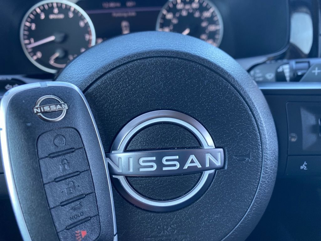 Used 2025 Nissan Pathfinder SV image 46