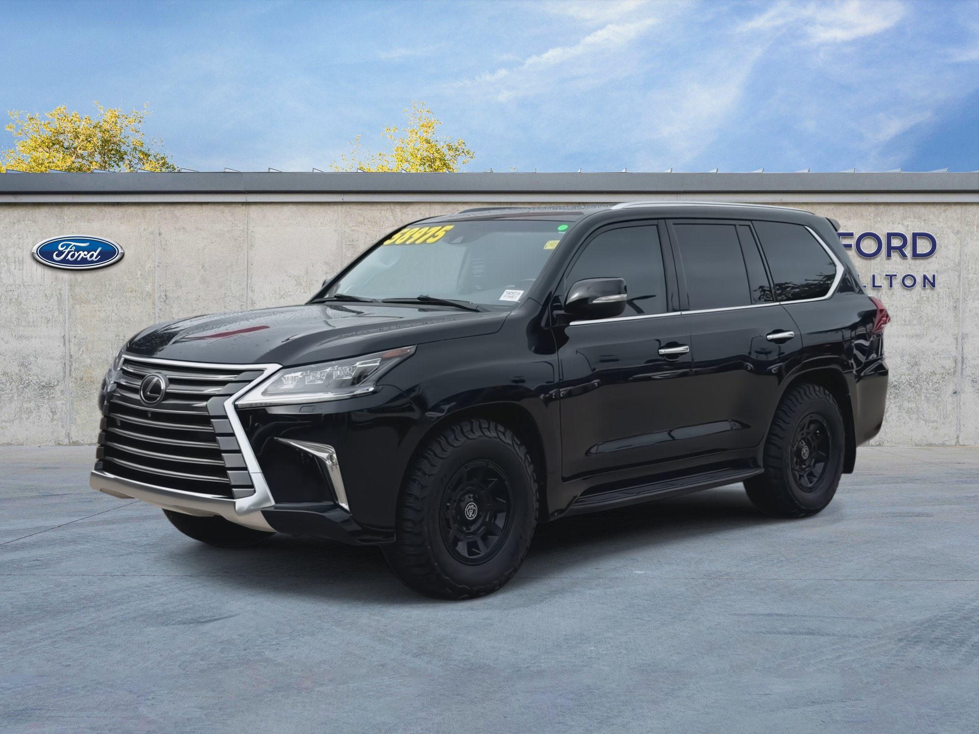 Used 2018 Lexus LX 570 4WD image 4