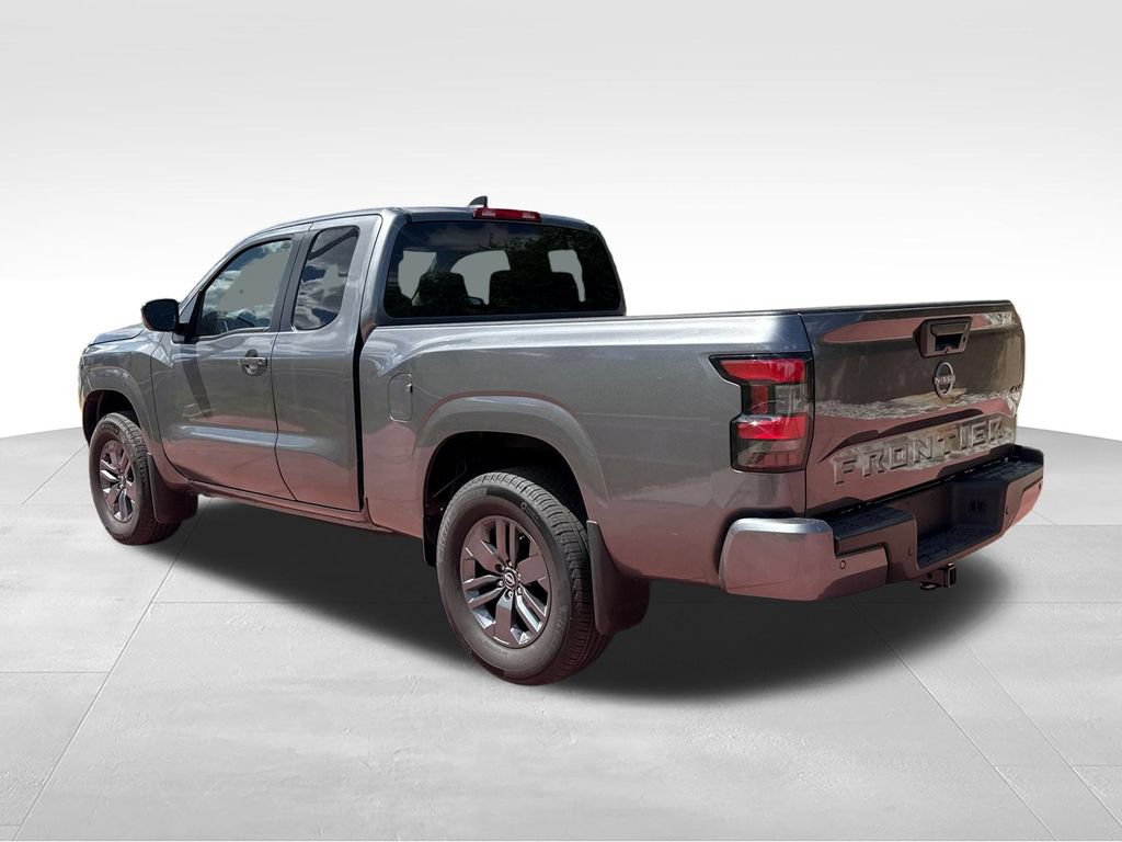 Used 2025 Nissan Frontier SV AWD/4WD image 5