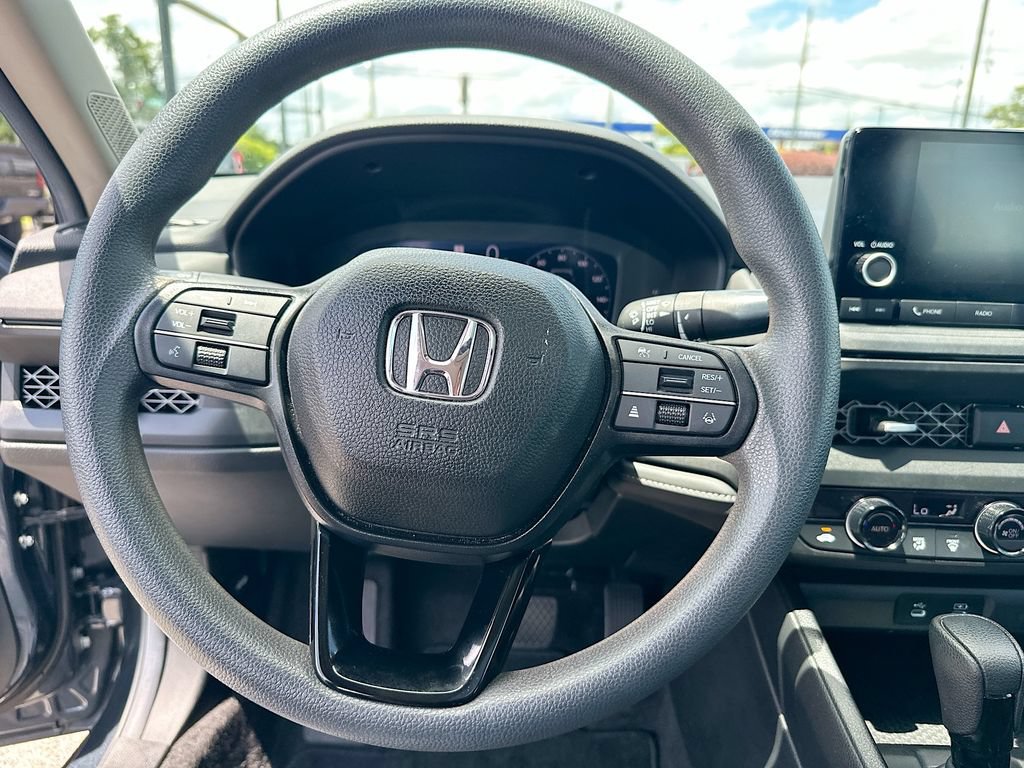 Used 2025 Honda Accord SE image 18