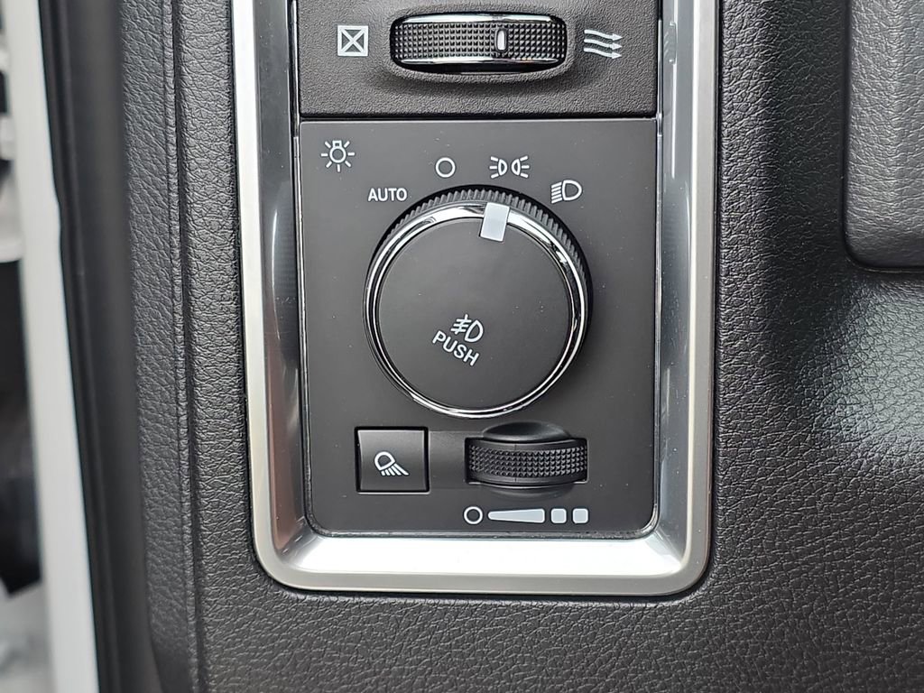 Used 2018 RAM 1500 Big Horn AWD/4WD image 23
