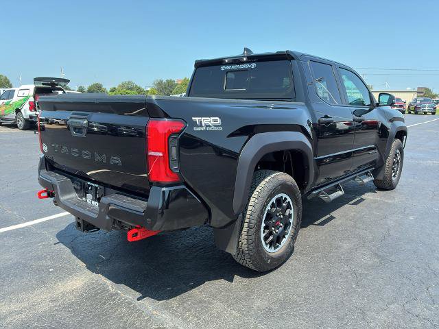 Used 2024 Toyota Tacoma TRD Off-Road w/ TRD Off Road Premium Package AWD/4WD image 5