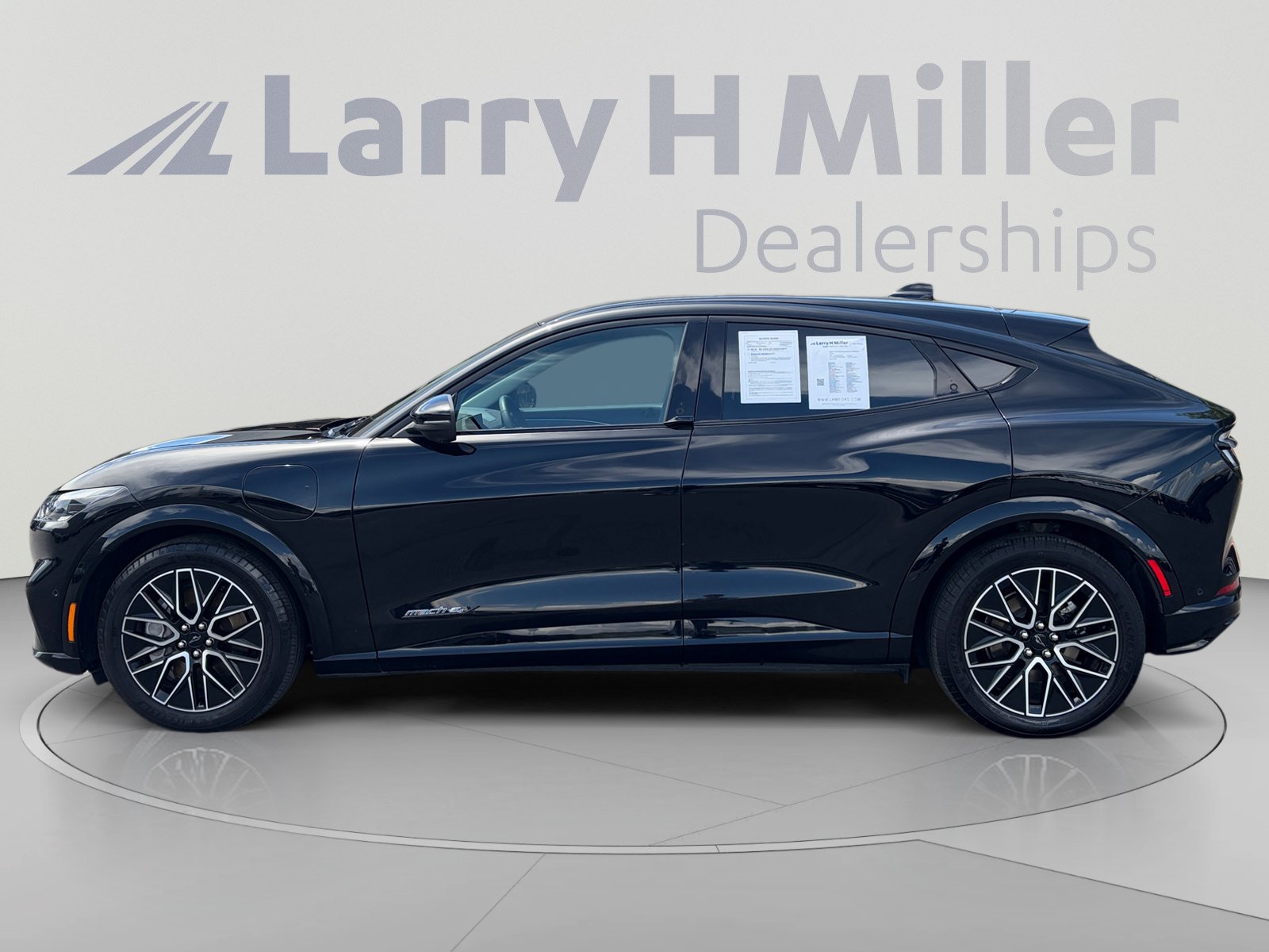 Certified 2024 Ford Mustang Mach-E Premium AWD/4WD image 2