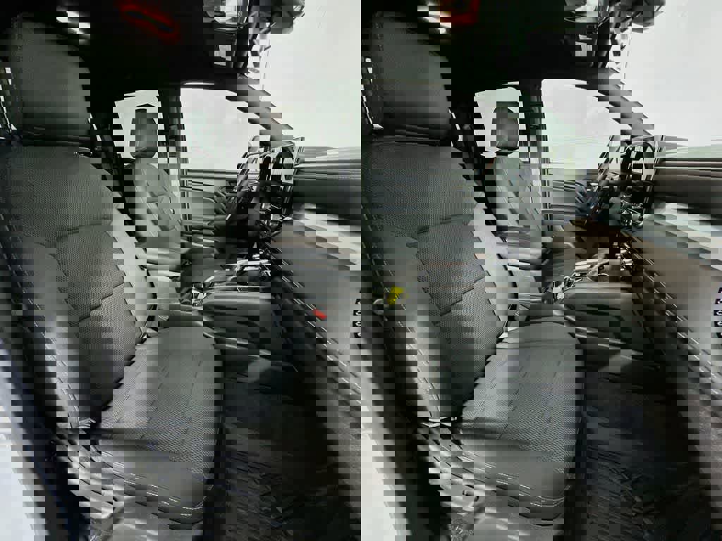 Used 2023 Chevrolet Colorado LT w/ LT Convenience Package image 18