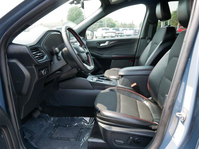 Certified 2025 Ford Escape ST-Line Select AWD/4WD image 10