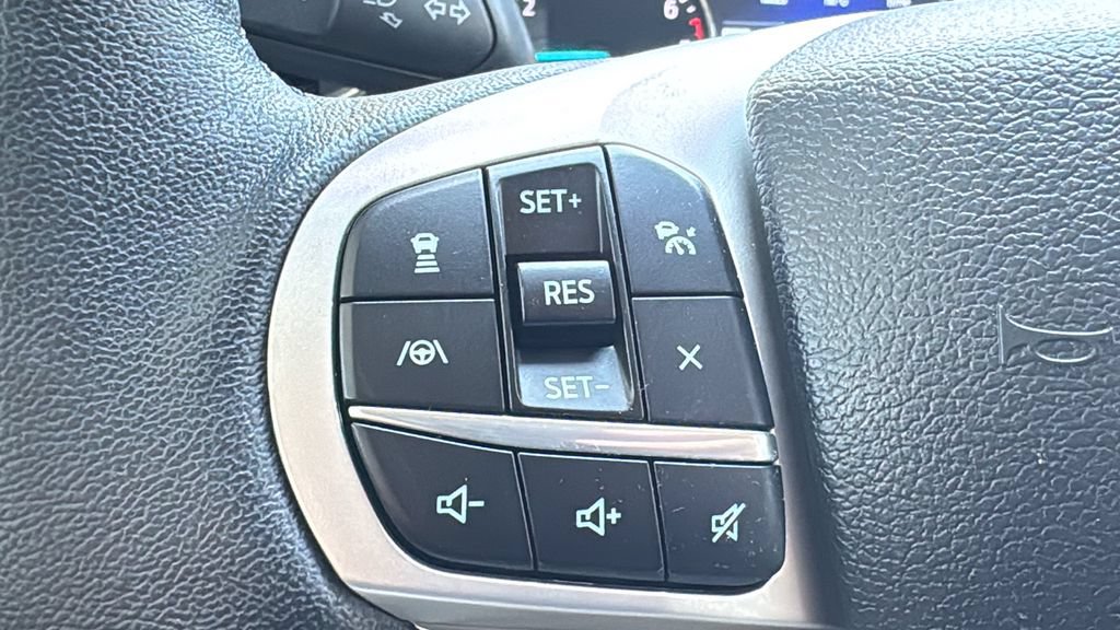 Certified 2023 Ford Explorer Limited w/ Limited Technology Package RWD image 12