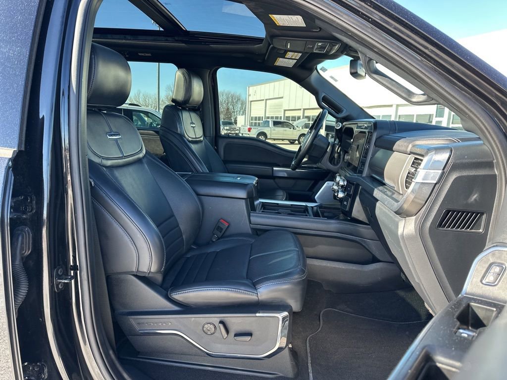 Certified 2025 Ford F250 Platinum image 33