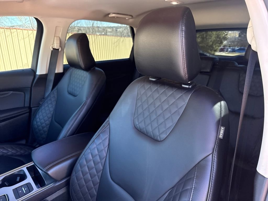Certified 2024 Ford Edge Titanium AWD/4WD image 13
