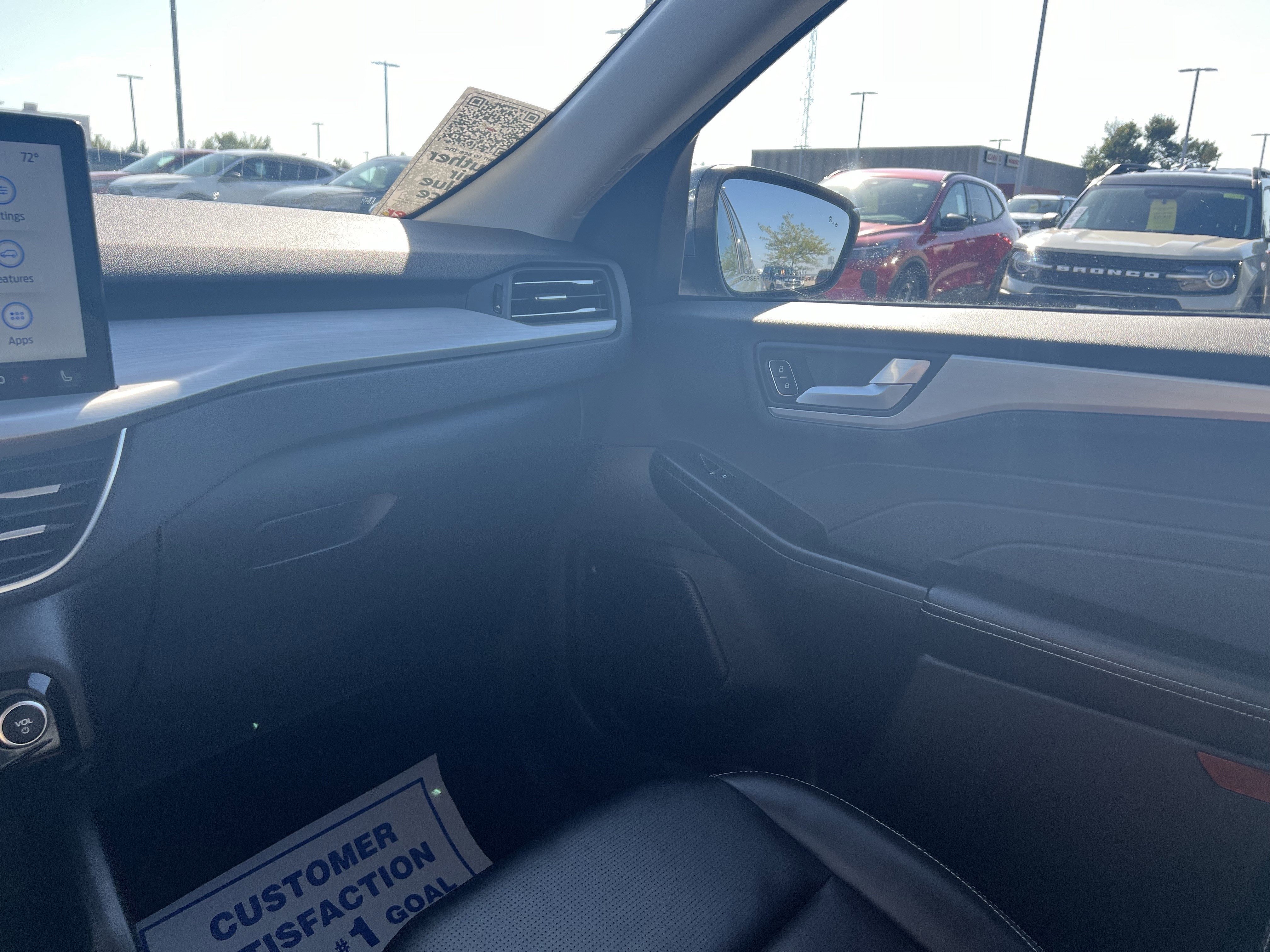 Certified 2023 Ford Escape Platinum w/ Class II Trailer Tow Package image 11