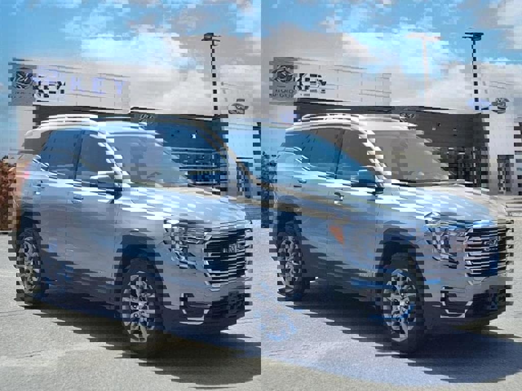 Used 2024 GMC Terrain SLT